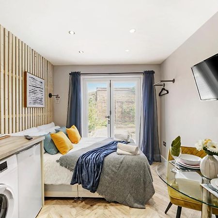 Boutique Heathrow Studio'S - Parking - Garden Apartamento Harmondsworth Exterior foto