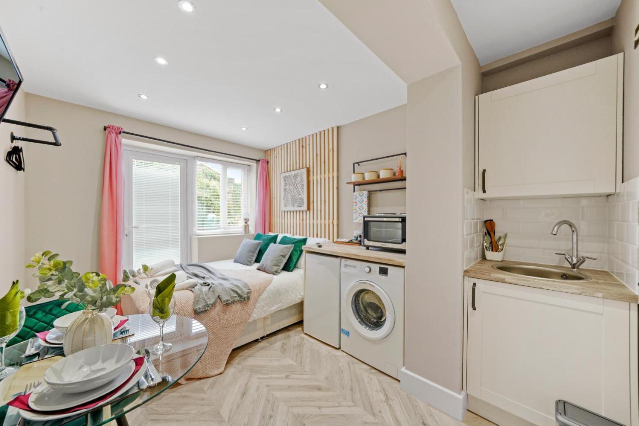 Boutique Heathrow Studio'S - Parking - Garden Apartamento Harmondsworth Exterior foto
