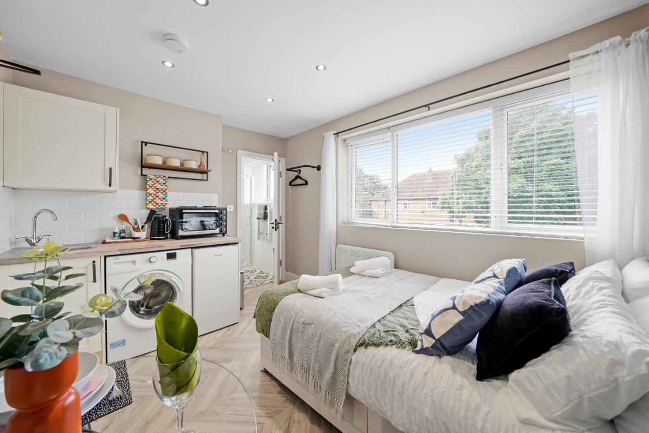 Boutique Heathrow Studio'S - Parking - Garden Apartamento Harmondsworth Exterior foto